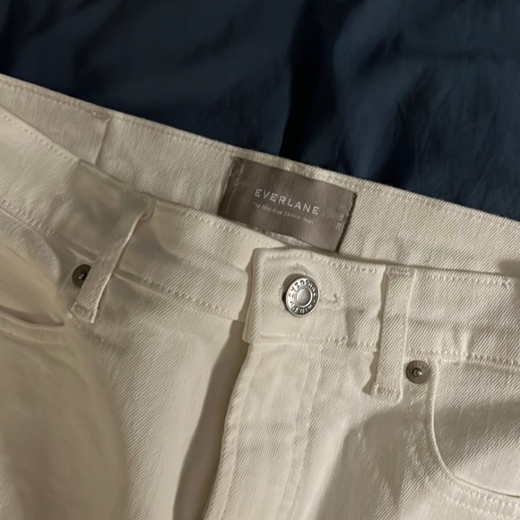 Everlane The Mid-Rise Skinny Jean in Bone - Picture 2 of 5